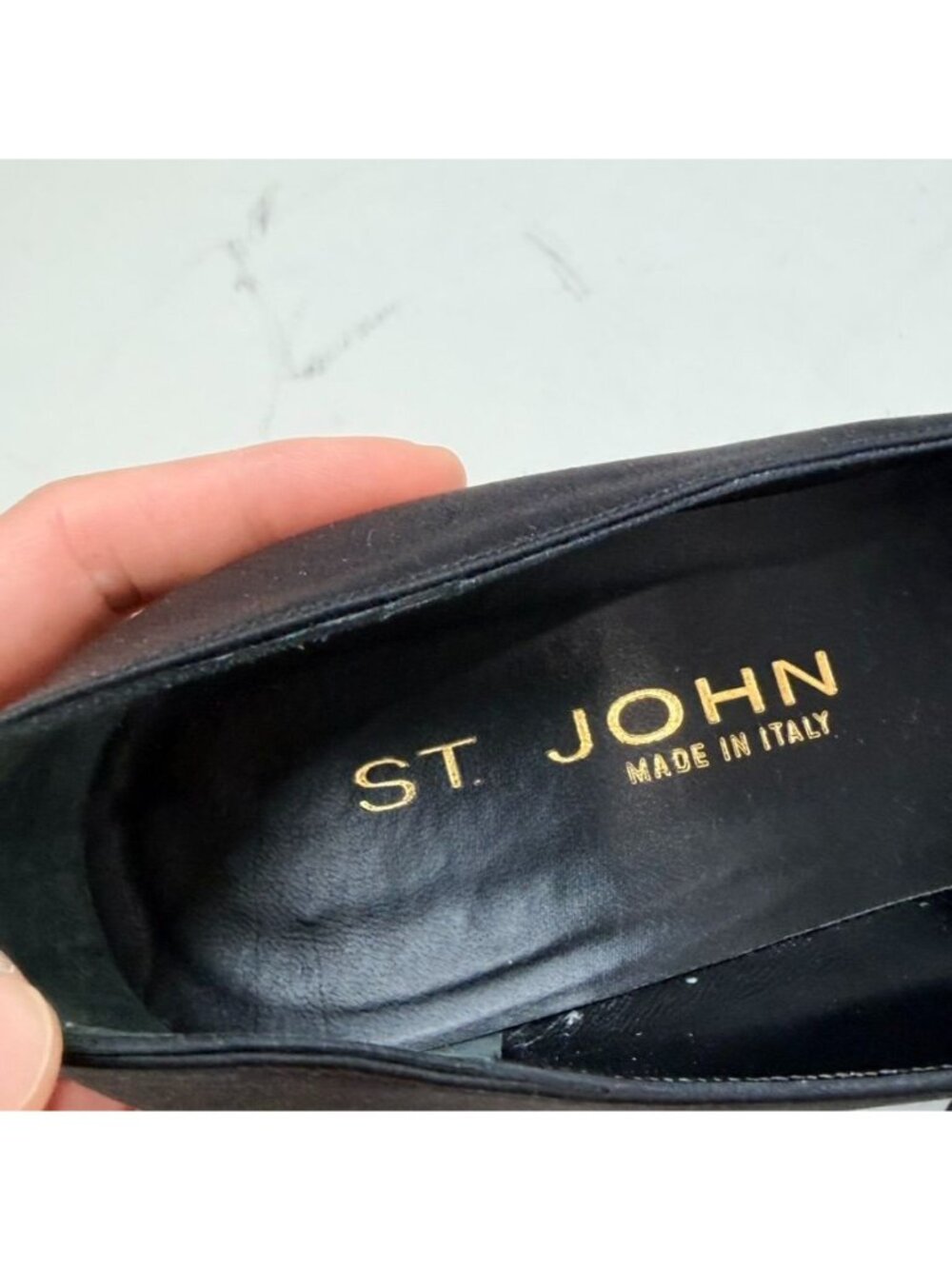 St. John Nicolette Pointed Toe Pumps Black Satin Women's 7B Made in Italy - Picture 8 of 12